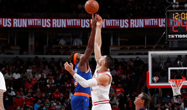  布伦森末节21分尼克斯逆转公牛  